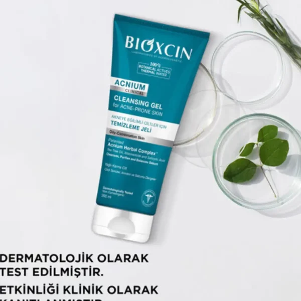 ژل شستشوي صورت ضد جوش پوست مختلط و چرب Acnium clinical بيوكسين 200 ميل